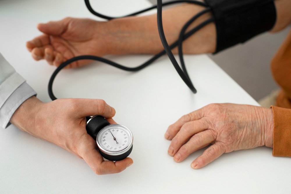 Ortostatic Hypotension: Definition, Causes, and Treatment